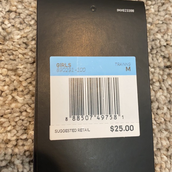 Nike Workout Top - Picture 3 of 3